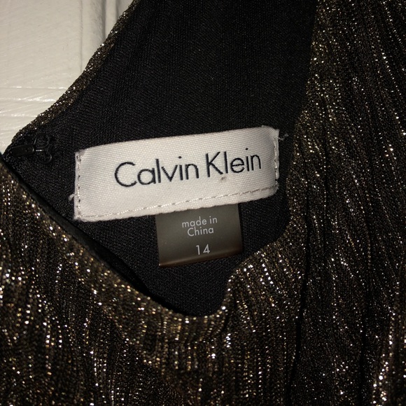 Dress - Picture 4 of 4